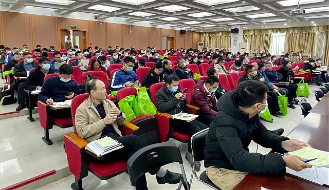 【協(xié)會新聞】《廣東省綠色建筑設(shè)計規(guī)范》 宣貫培訓班成功舉辦