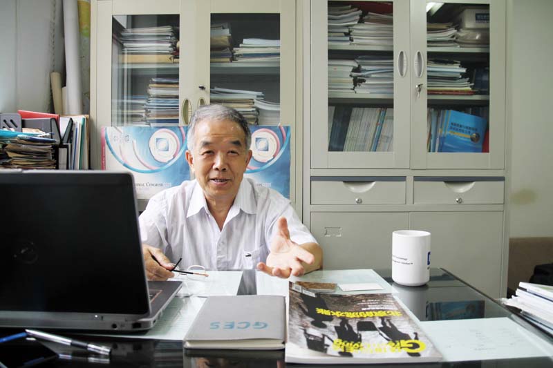 鄭克棪：我國應充分開發利用地熱能源