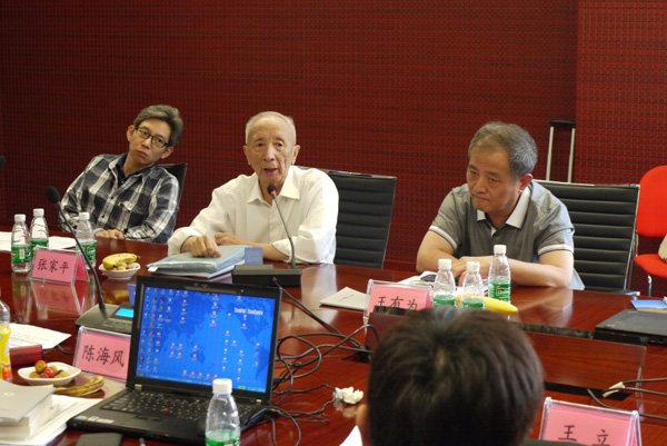 2013年第一批“綠色工業(yè)建筑標(biāo)識”、第一批“綠色工業(yè)建筑設(shè)計標(biāo)識”評審會議在南京召開