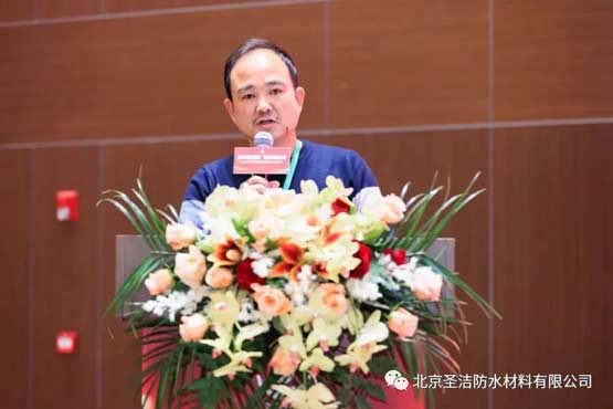 俞岳峰：丙綸卷材用在衛生間，防水效果確實棒棒！